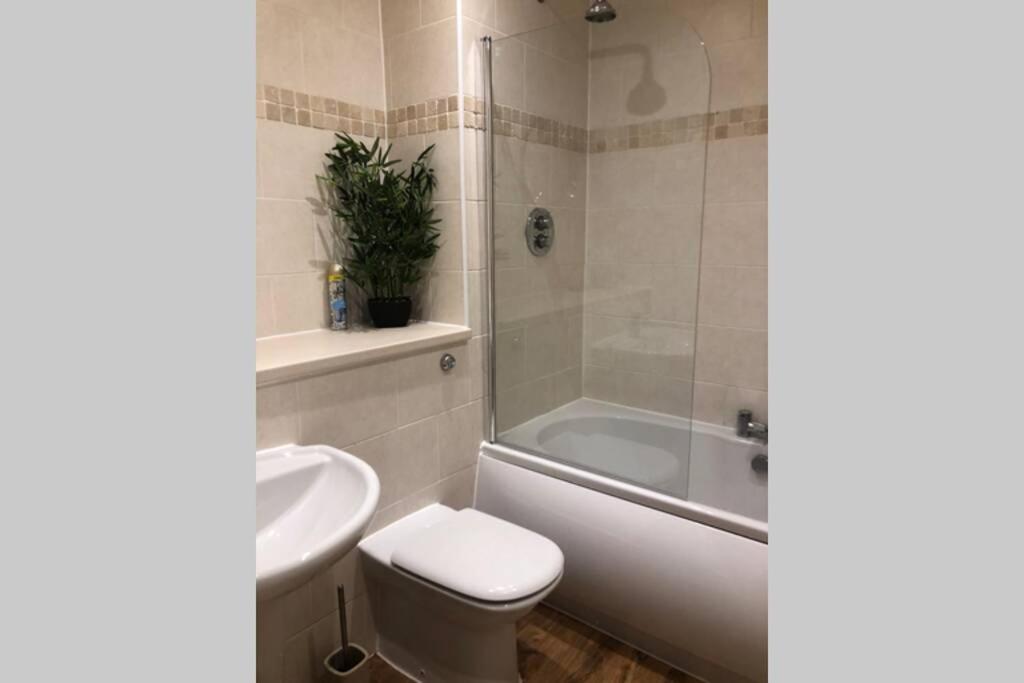 Liverpool, Superb City Centre Apartment With Parking Kültér fotó