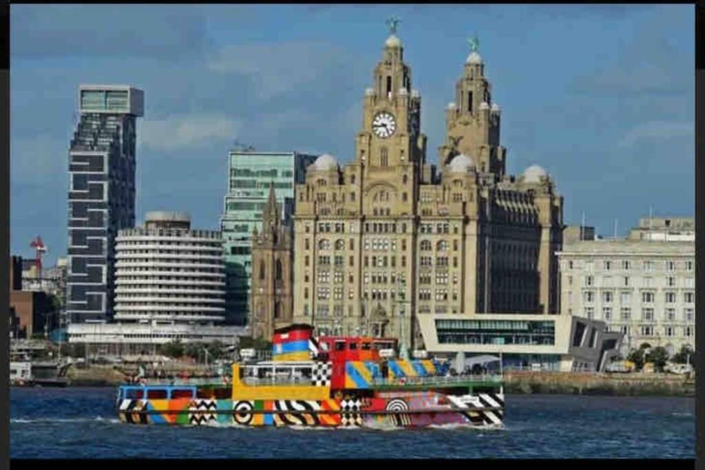 Liverpool, Superb City Centre Apartment With Parking Kültér fotó